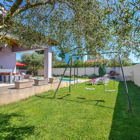 Villa Thea Istria By *